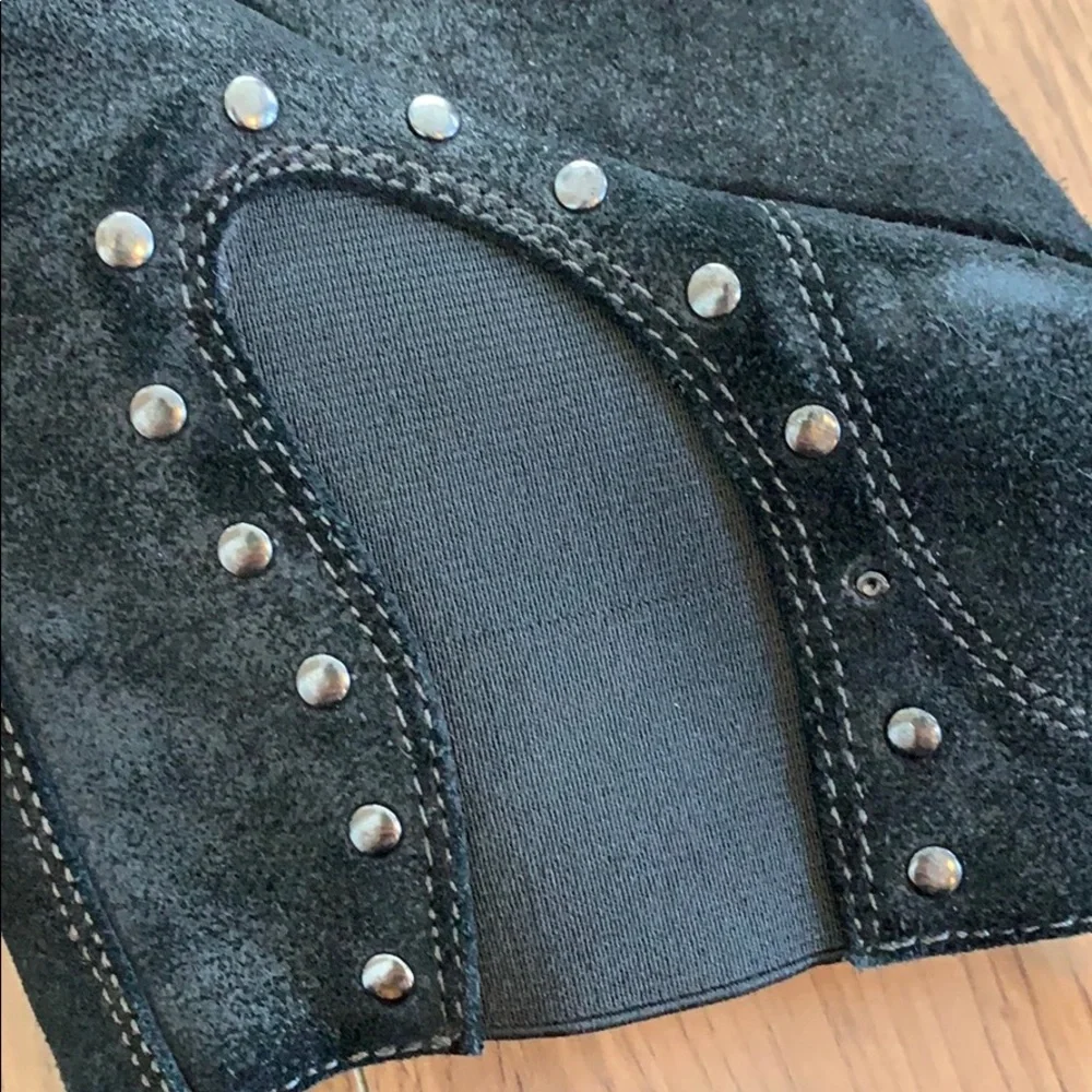 Joes jeans black suede open toe wedges